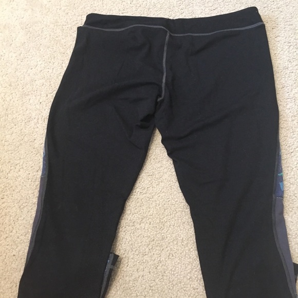 Unity yoga leggings with zippered ankle - L - Picture 4 of 5